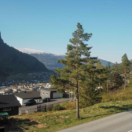 Stryn Stor Og Moderne Leilighet Экстерьер фото