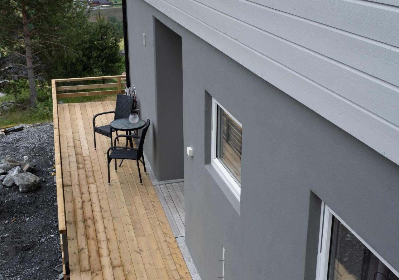 Stryn Stor Og Moderne Leilighet Экстерьер фото